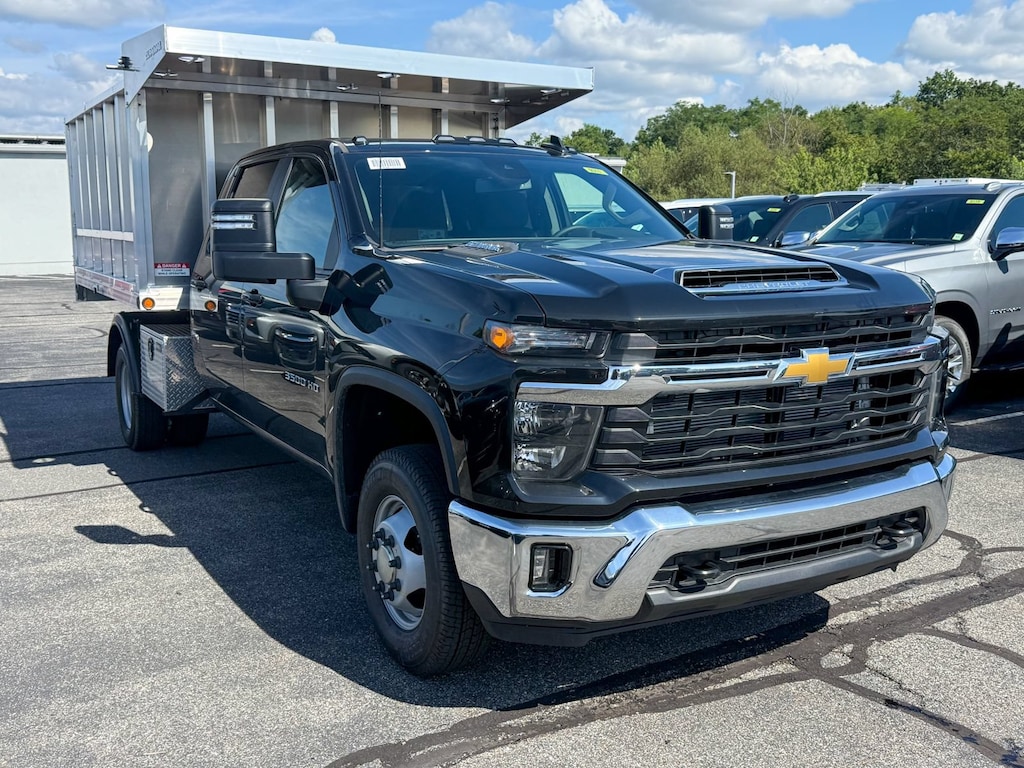 New 2026 Chevrolet Silverado 3500 HD Chassis Cab LT Truck Crew Cab