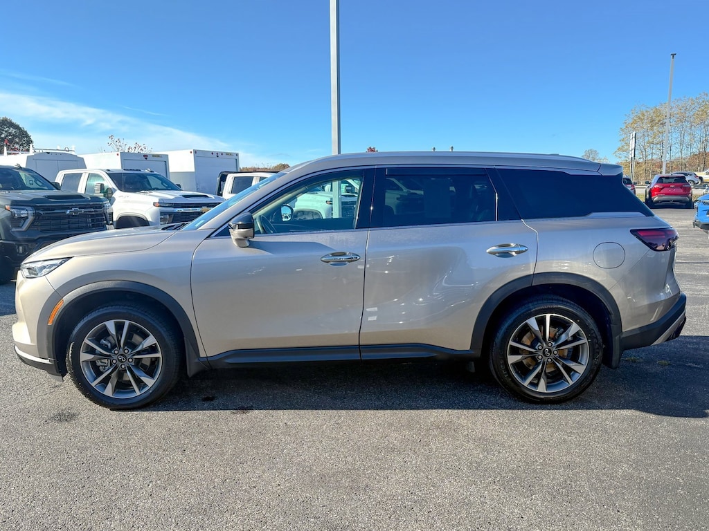 Used 2023 INFINITI QX60 Luxe SUV
