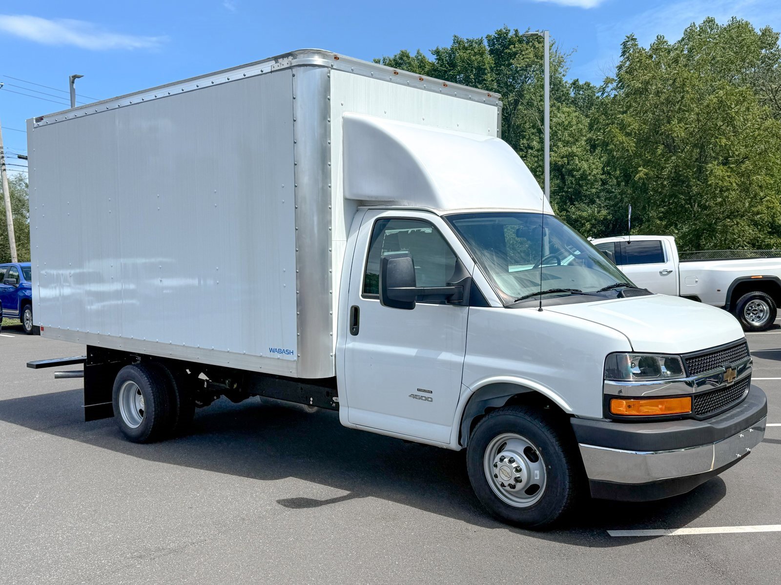 2024 Chevrolet Express Cutaway 4500 Cutaway Van 