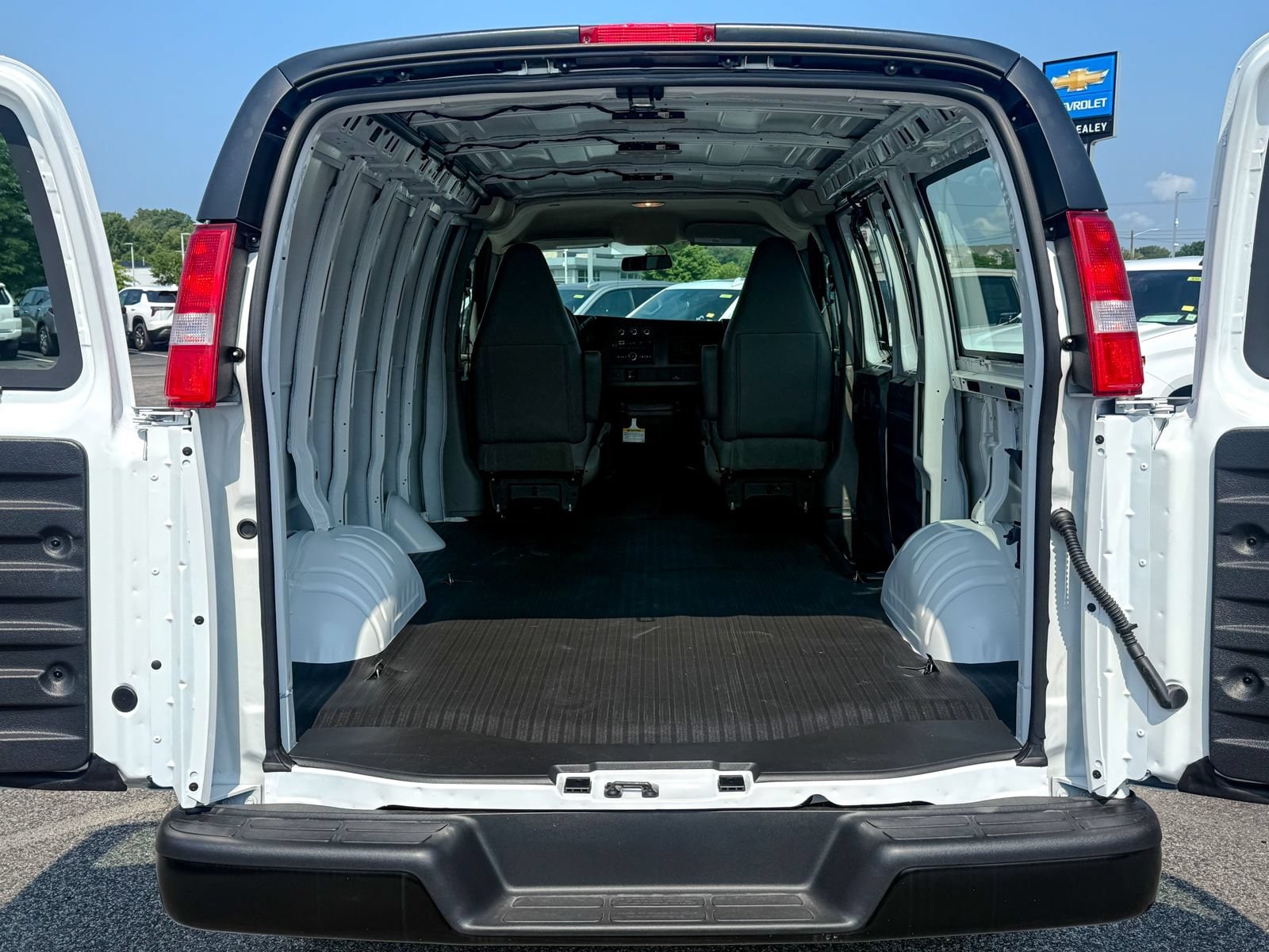 2026 Chevrolet Express Cargo Work Van - Photo 11