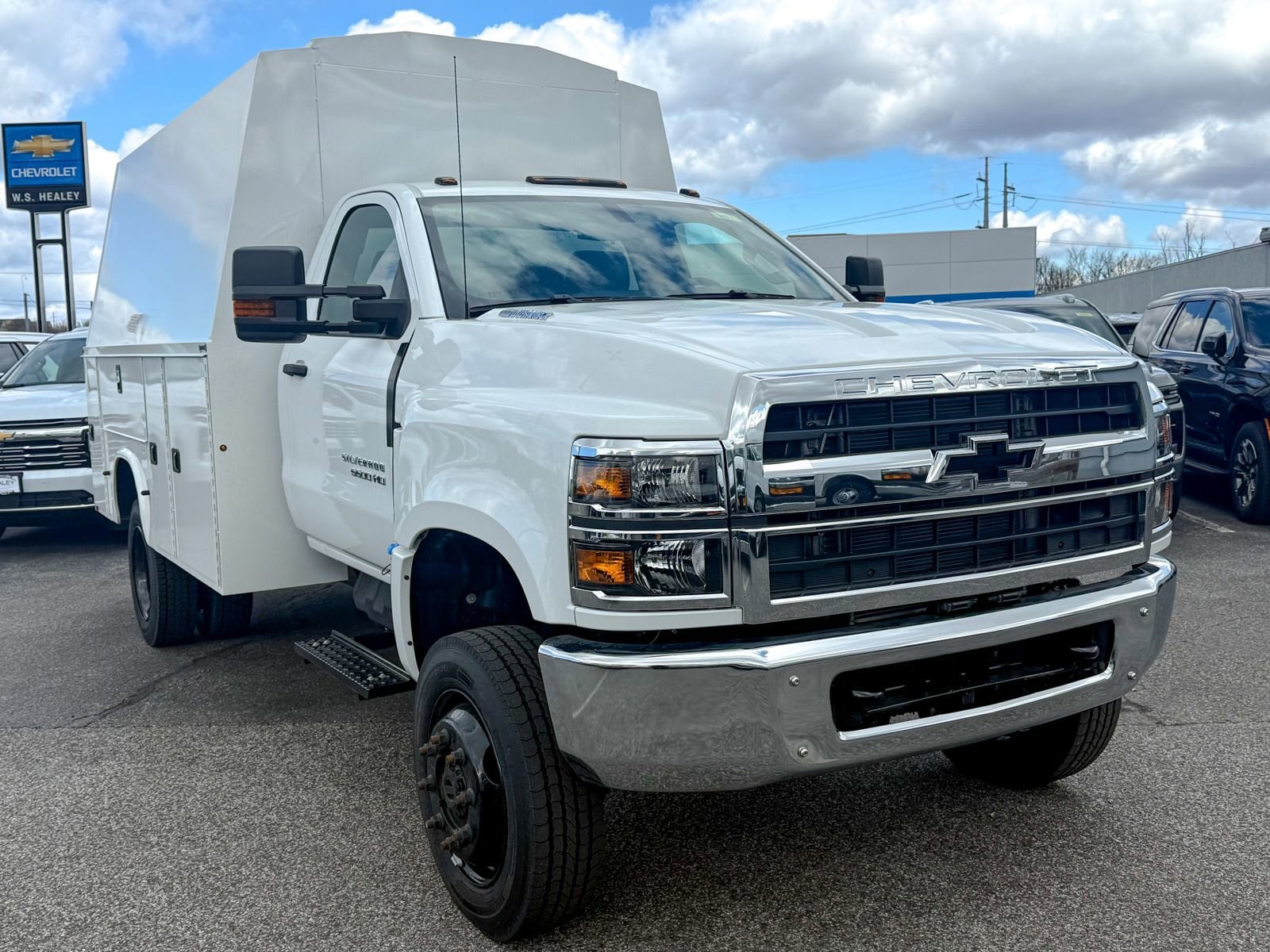 2025 Chevrolet Silverado HD WT 4WD Regular Cab 165" WB's photo