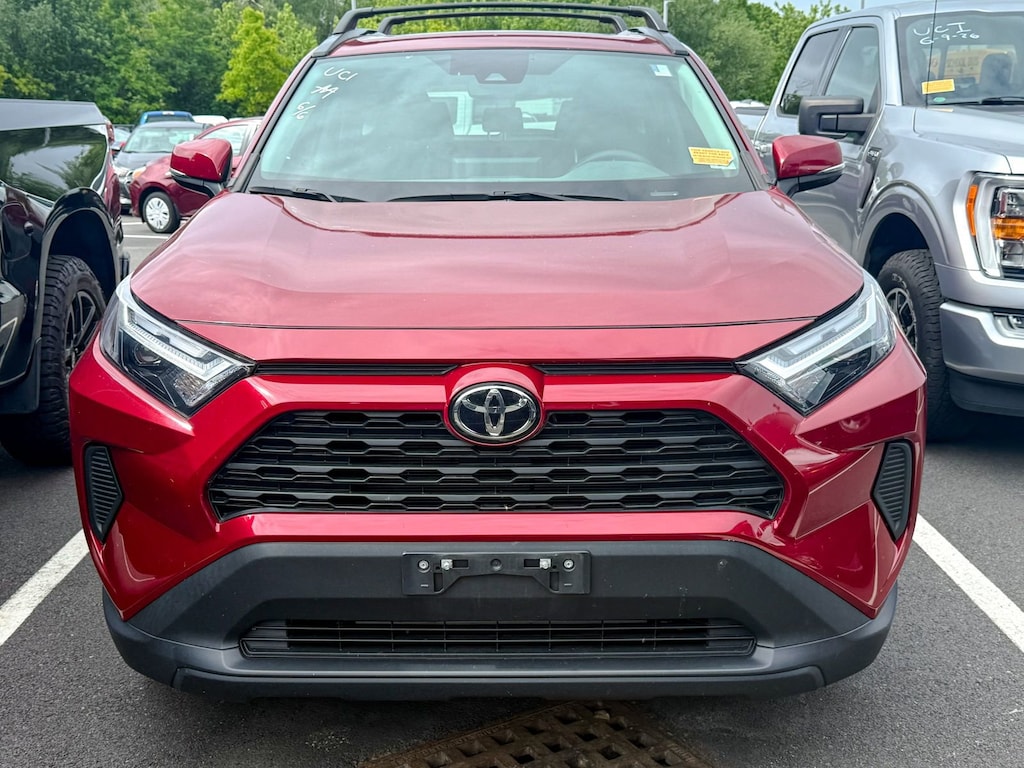 Used 2022 Toyota RAV4 XLE SUV
