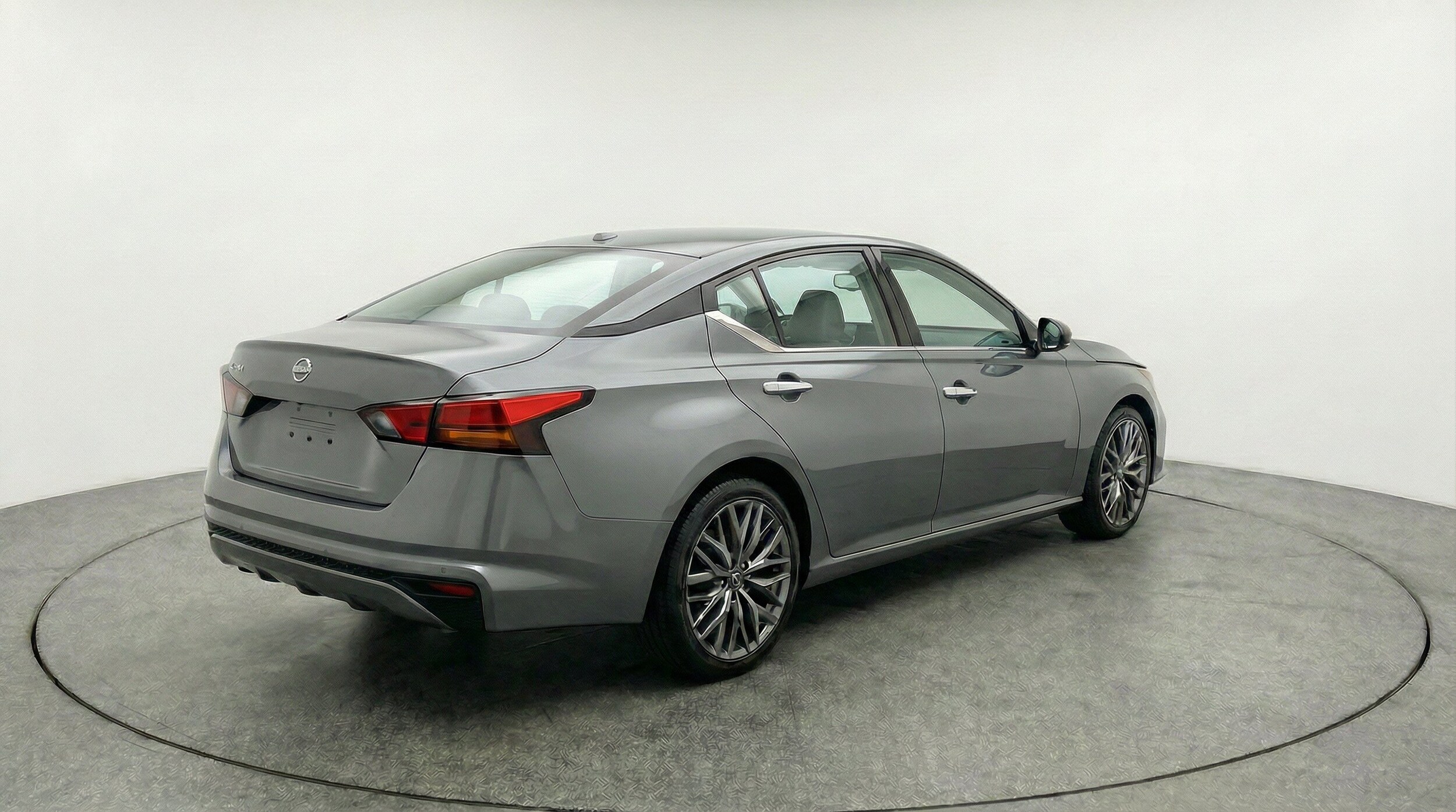 Thumbnail: 2025 Nissan Altima - 9