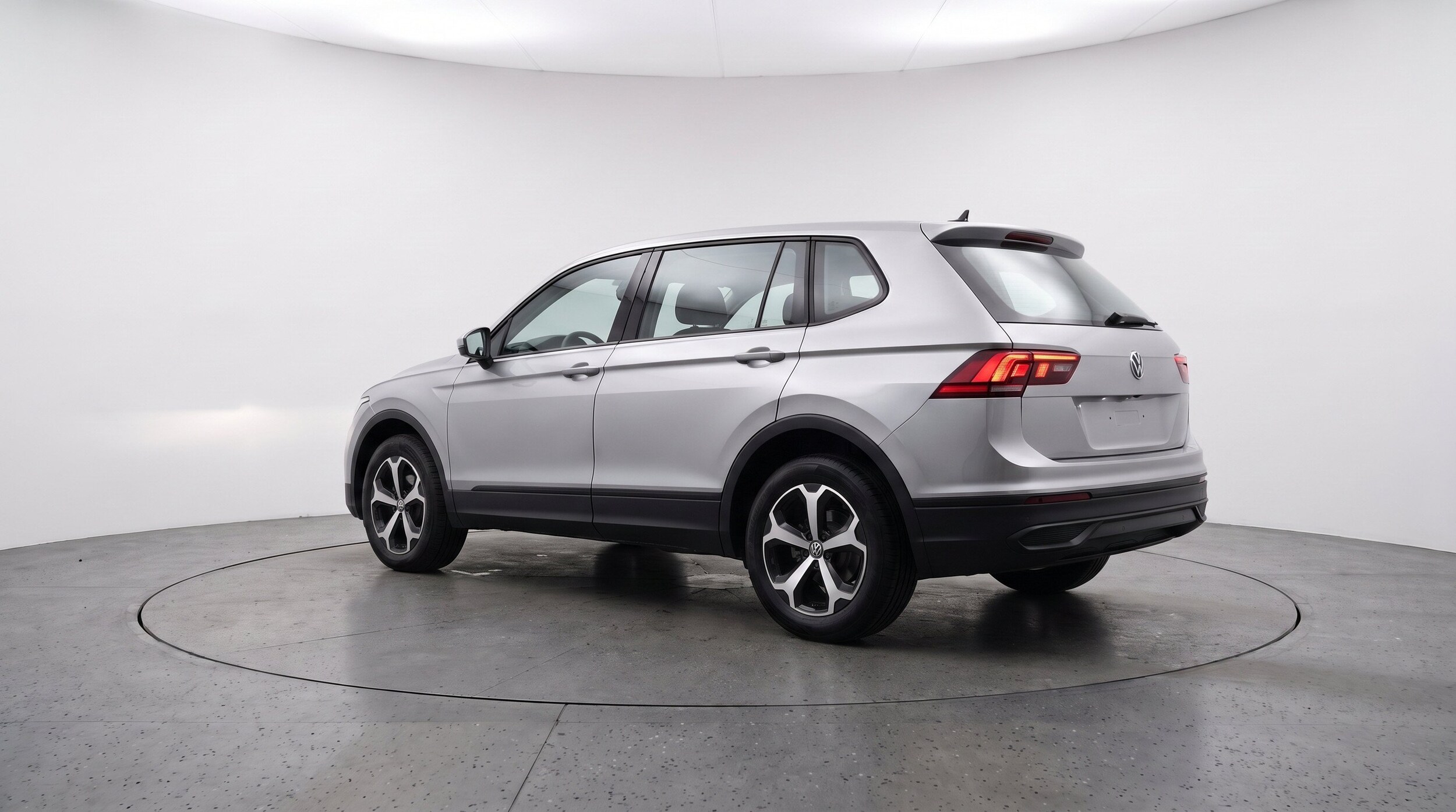 Thumbnail: 2026 Volkswagen Tiguan - 6