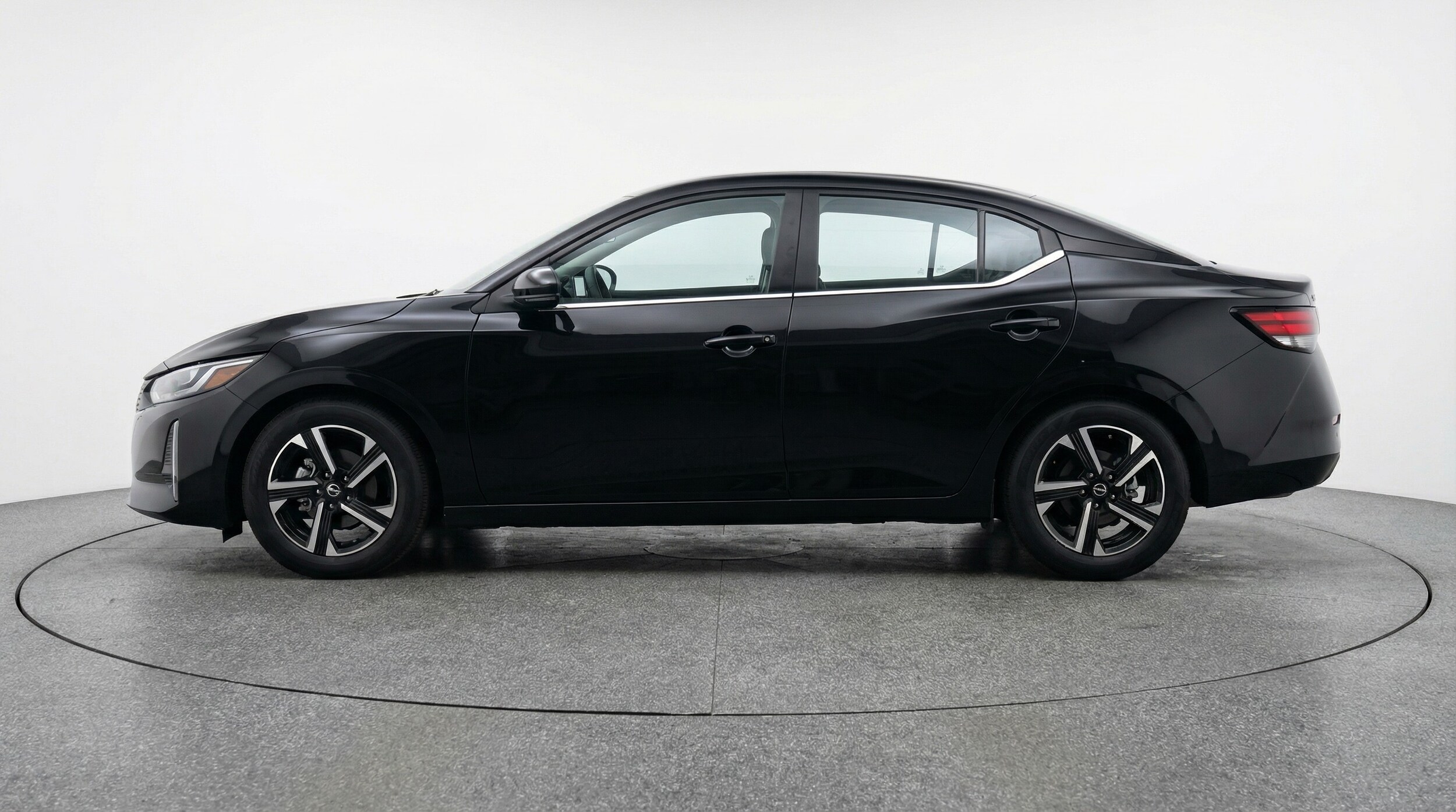 Thumbnail: 2025 Nissan Sentra - 4