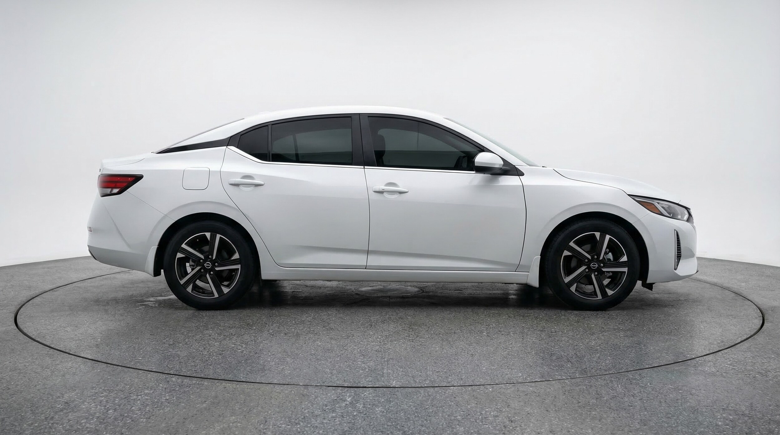 Thumbnail: 2025 Nissan Sentra - 8