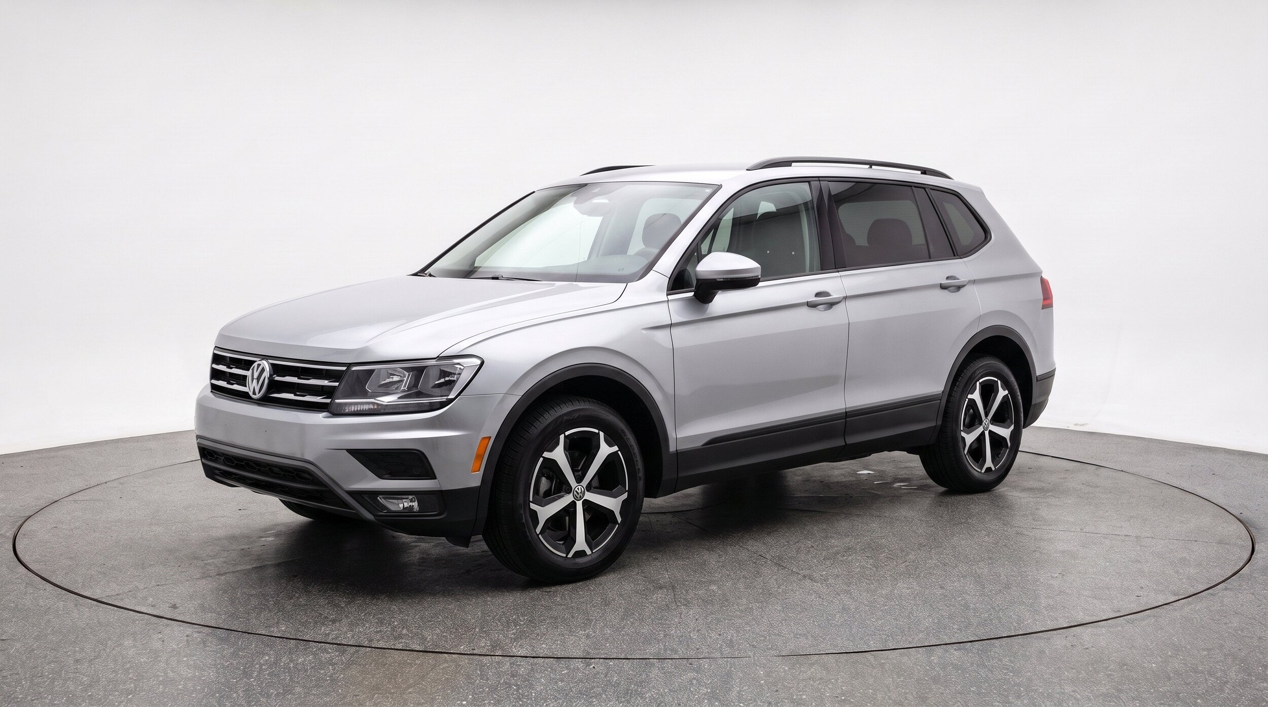 Thumbnail: 2026 Volkswagen Tiguan - 3