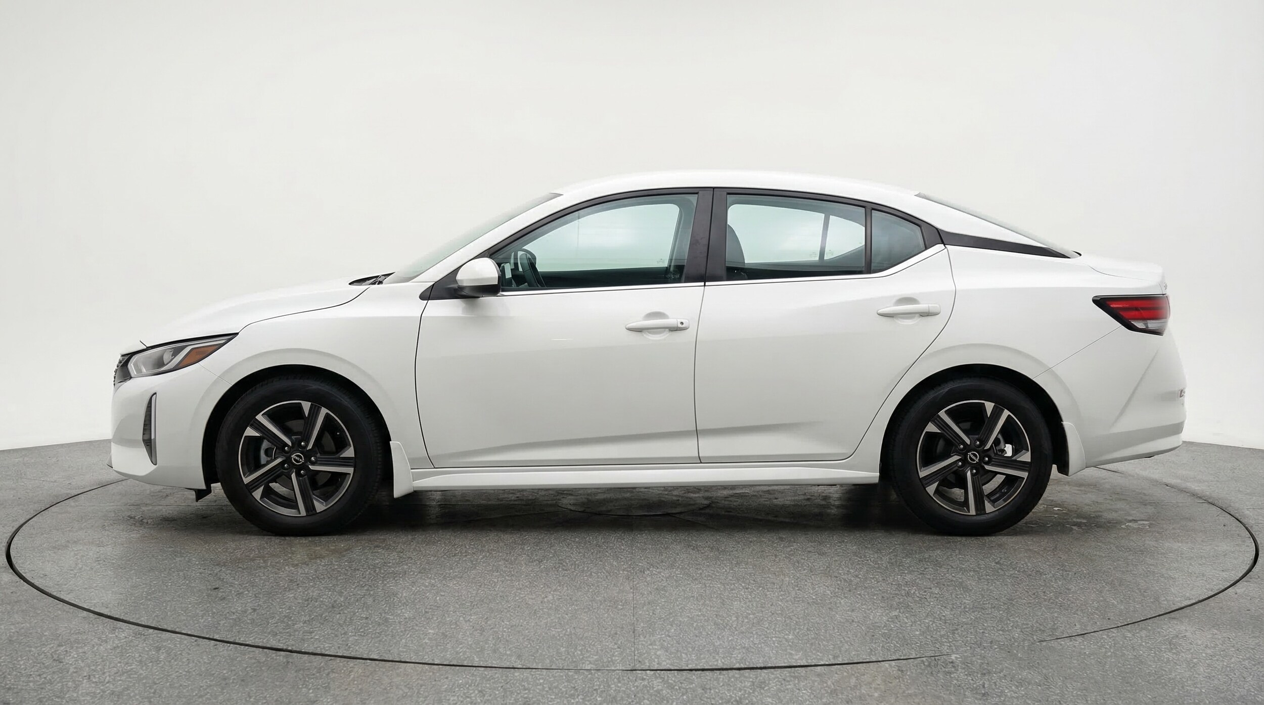 Thumbnail: 2025 Nissan Sentra - 4