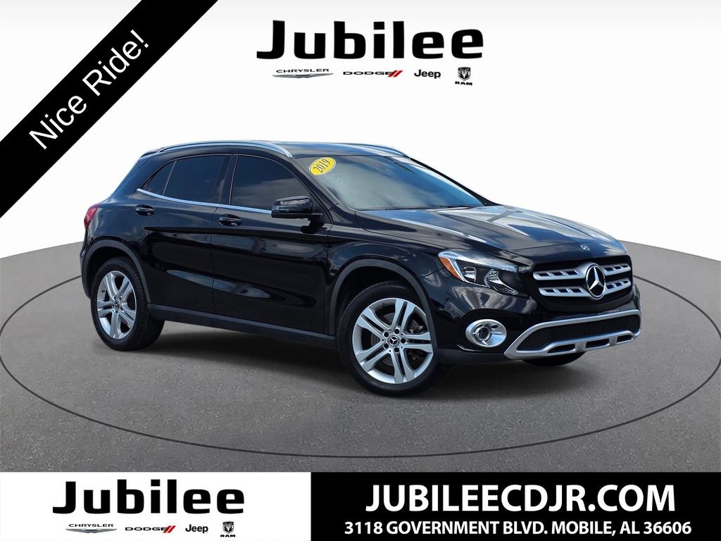 2019 Mercedes-Benz GLA GLA250's photo