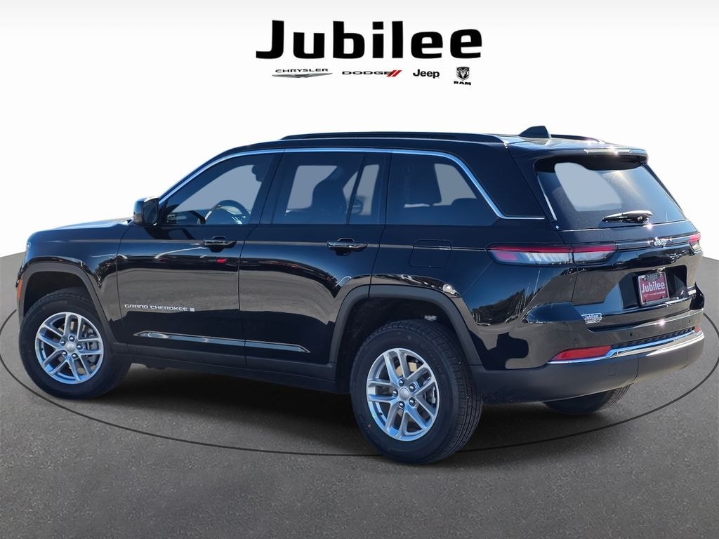 New 2025 Jeep Grand Cherokee LAREDO X 4X2 Sport Utility