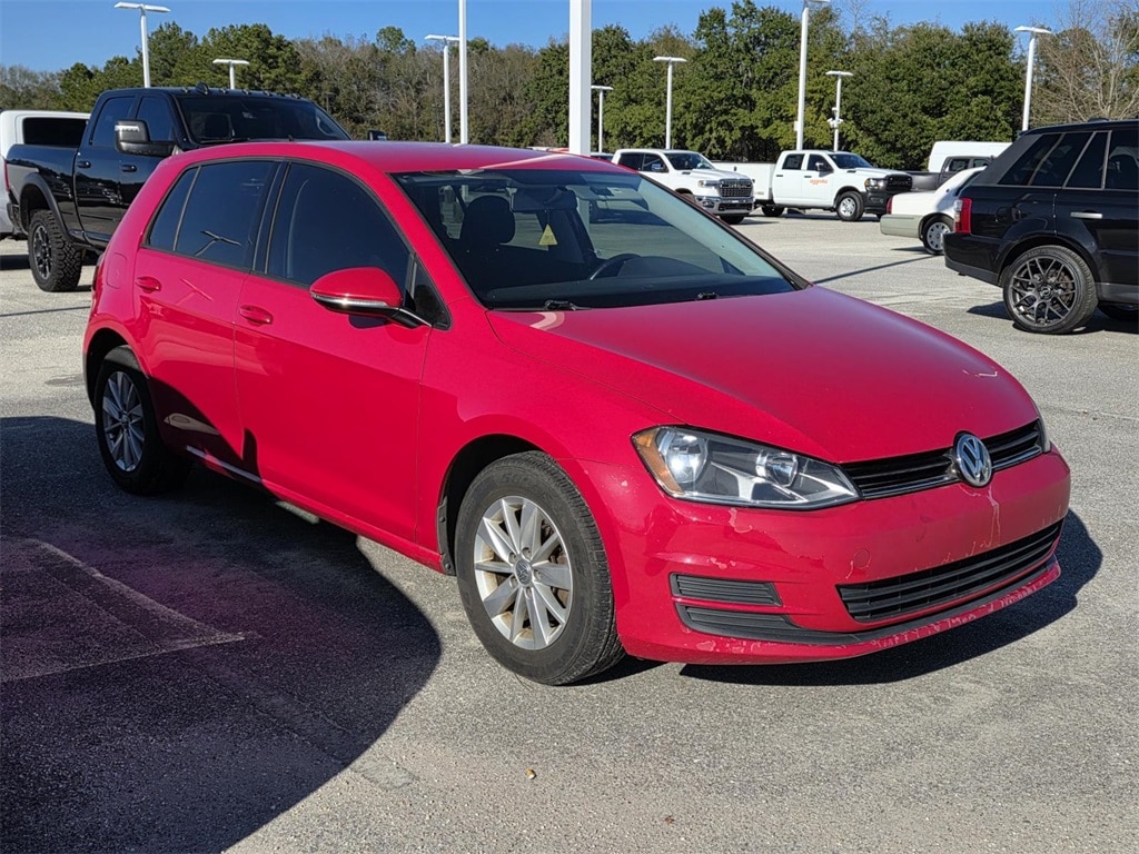 2016 Volkswagen Golf TSI S's photo
