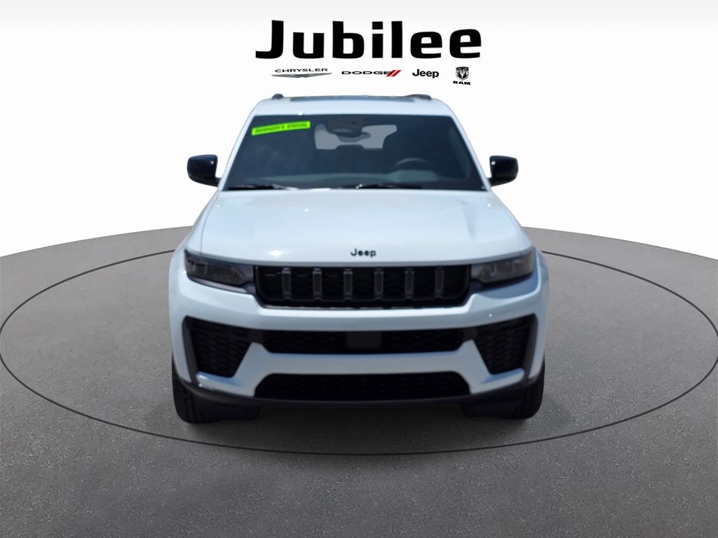 New 2026 Jeep Grand Cherokee LAREDO ALTITUDE 4X2 Sport Utility
