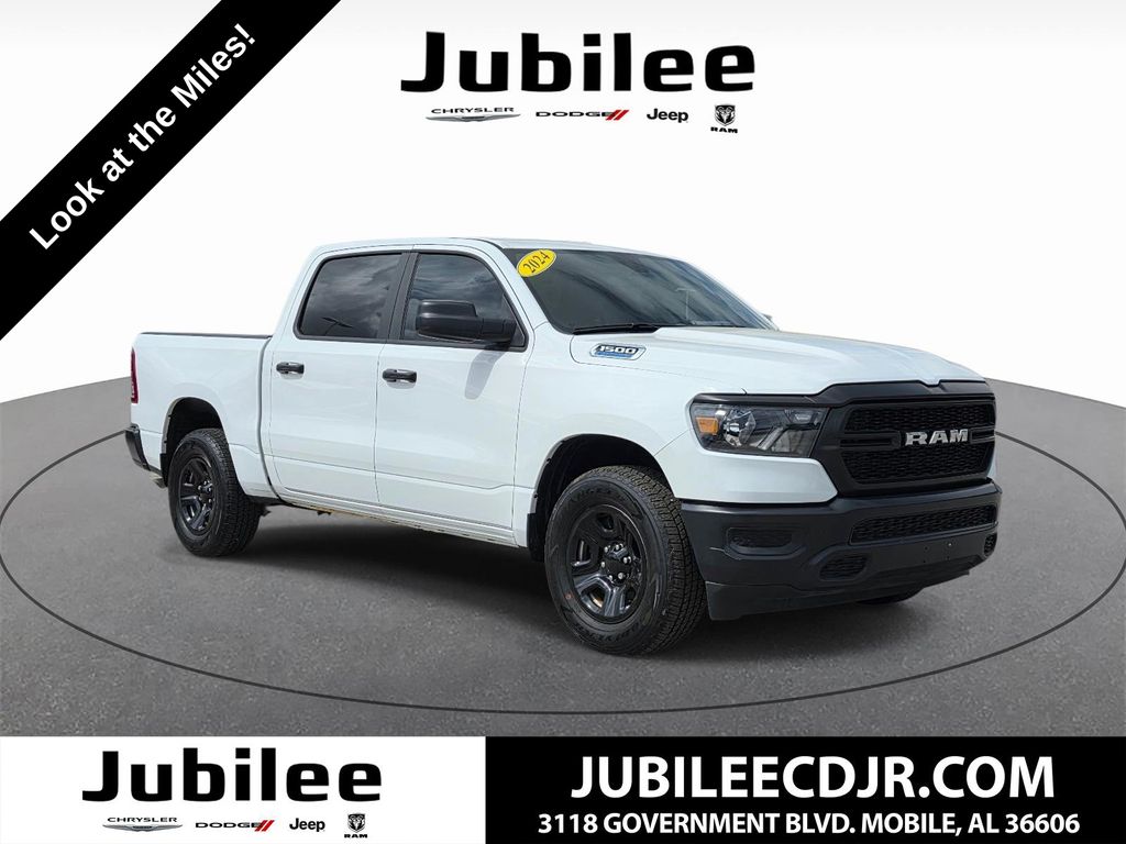2024 RAM 1500 Tradesman 4x4 Crew Cab 5'7's photo