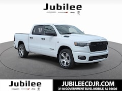 2026 Ram 1500 EXPRESS CREW CAB 4X2 5'7 BOX Pickup