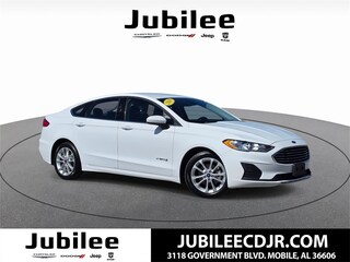 2019 Ford Fusion Hybrid SE Sedan