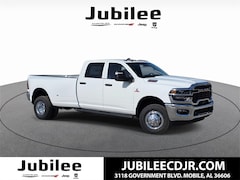 2026 Ram 3500 TRADESMAN CREW CAB 4X4 8' BOX Pickup