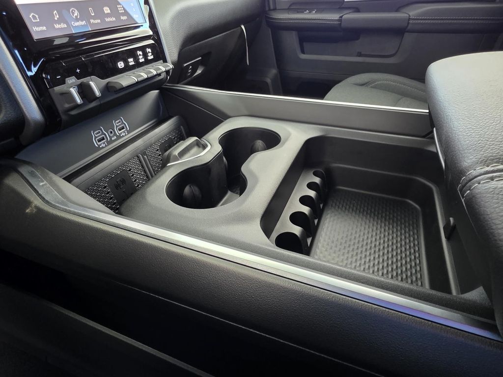 2026 RAM 2500 Big Horn - Photo 29