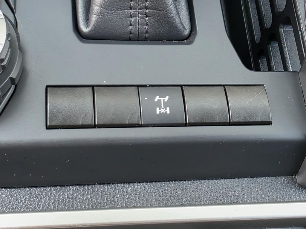 2024 Toyota Tacoma SR5 - Photo 20