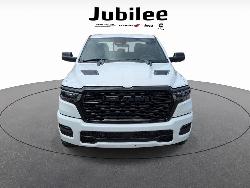 New 2026 Ram 1500 EXPRESS CREW CAB 4X4 5'7 BOX Pickup
