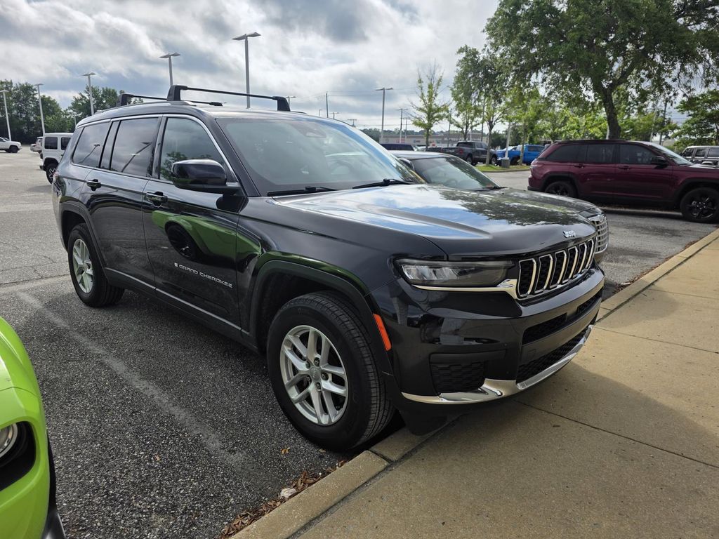 2023 Jeep Grand Cherokee L Laredo 4x4's photo