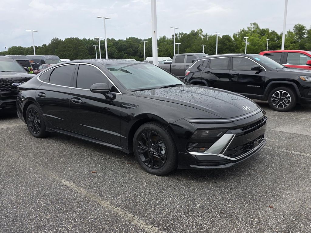 2024 Hyundai Sonata SEL's photo