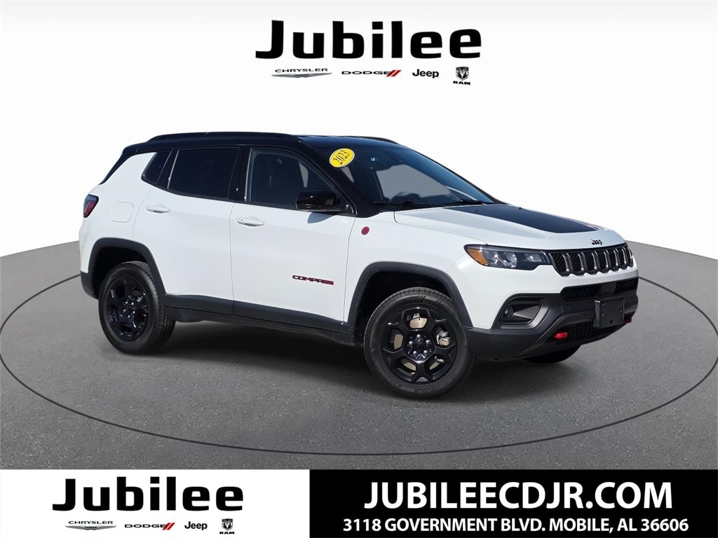 2023 Jeep Compass Trailhawk's photo