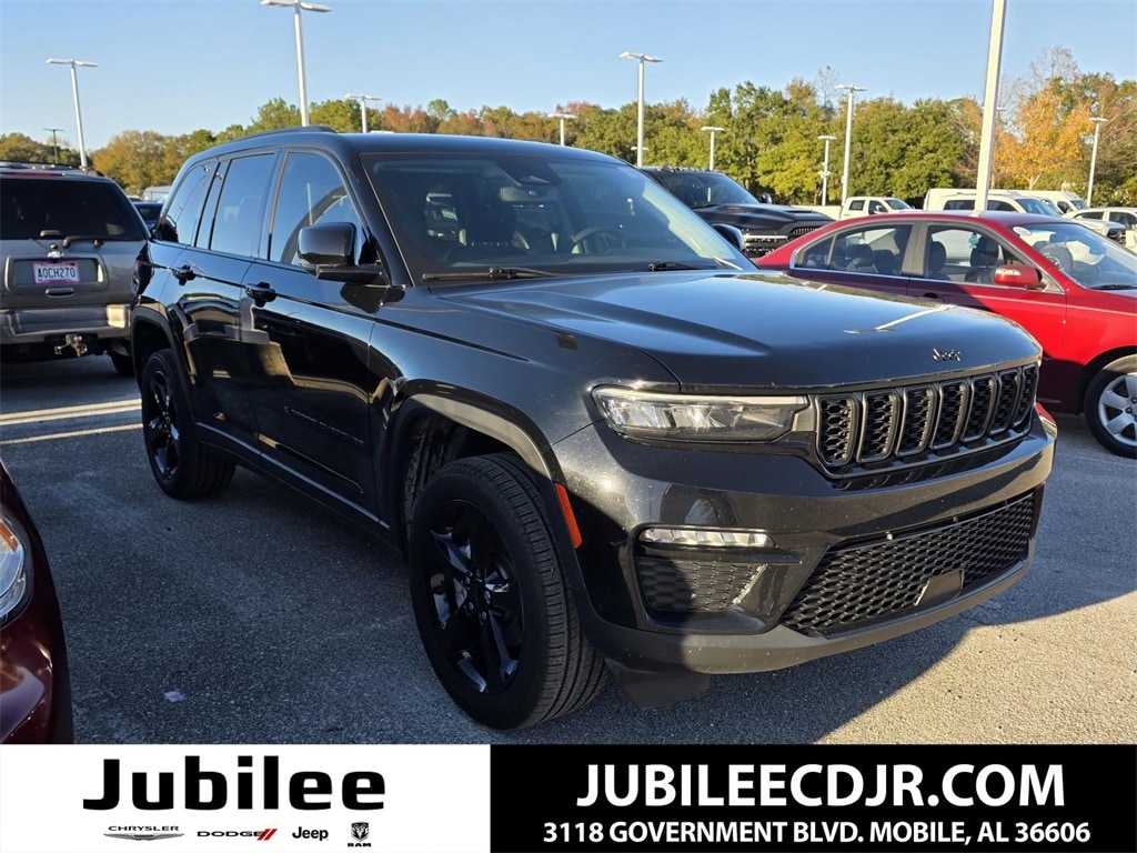 2023 Jeep Grand Cherokee Limited's photo