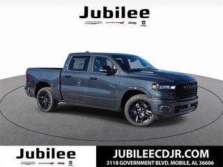 2026 Ram 1500 LARAMIE CREW CAB 4X4 5'7 BOX Pickup