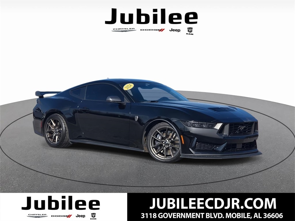 2024 Ford Mustang Dark Horse's photo