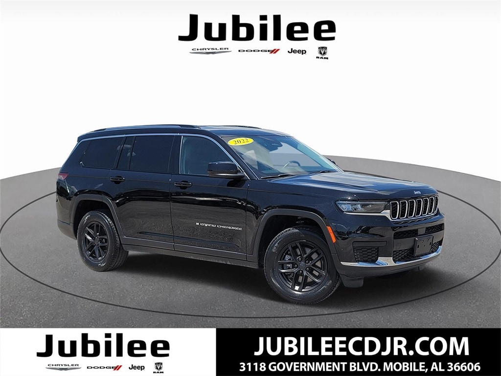 Used 2022 Jeep Grand Cherokee L Laredo SUV