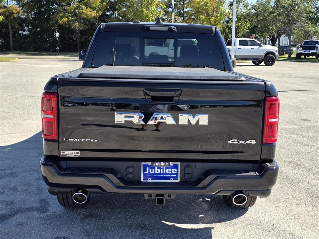 New 2026 Ram 1500 LIMITED CREW CAB 4X4 5'7 BOX Pickup