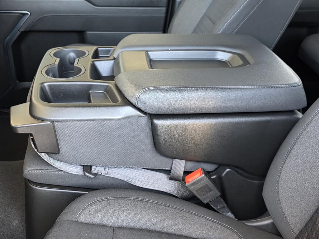 2024 Chevrolet Silverado 1500 RST - Photo 8