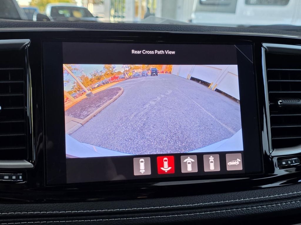 2026 Chrysler Pacifica Select - Photo 18