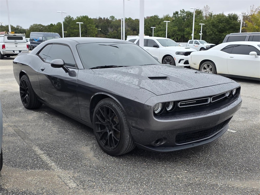 2019 Dodge Challenger SXT