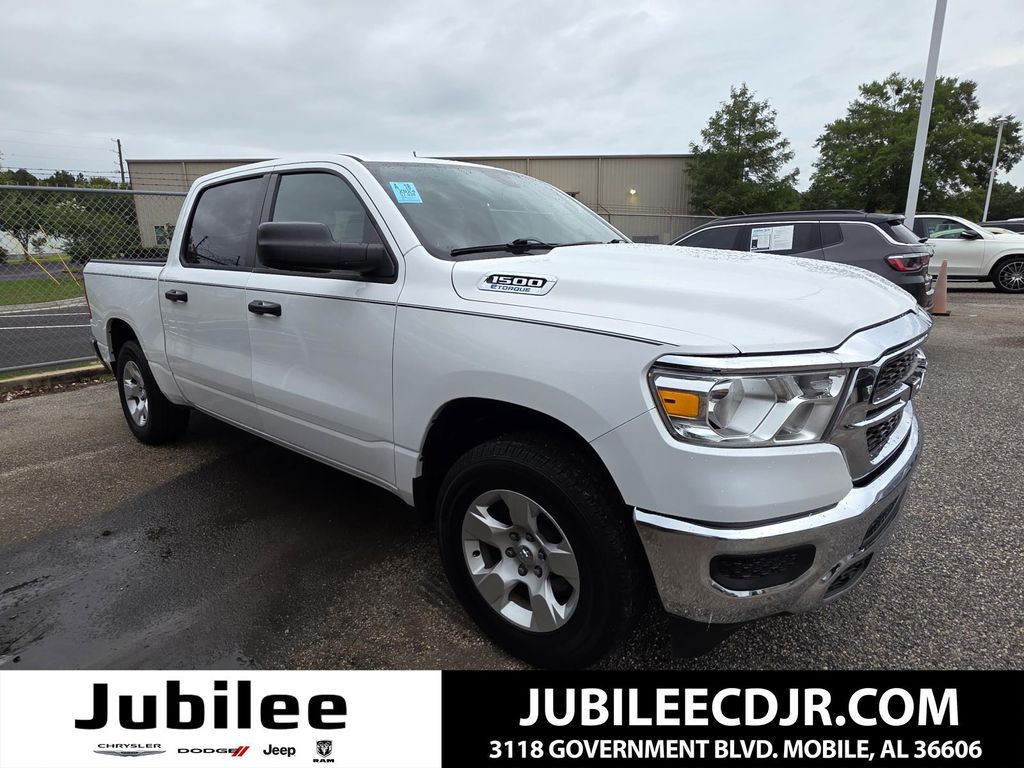2024 RAM 1500 Tradesman 4x4 Crew Cab 5'7's photo