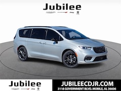 2026 Chrysler Pacifica SELECT Passenger Van