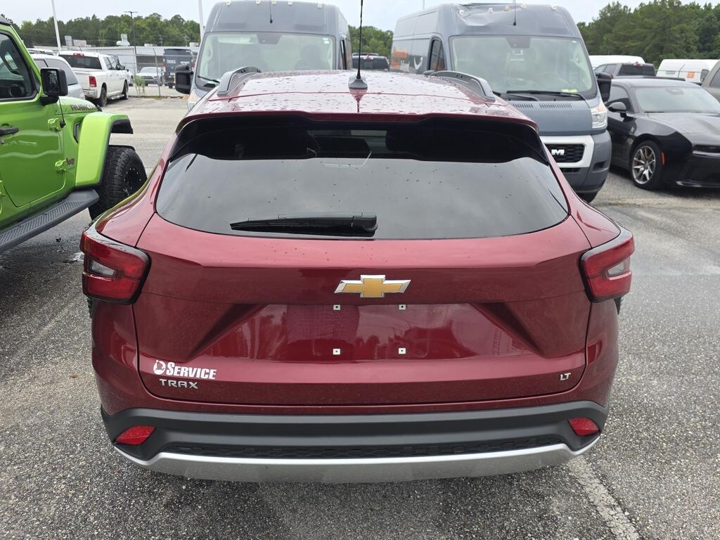 Used 2024 Chevrolet Trax LT SUV