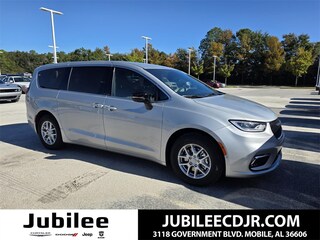 2026 Chrysler Pacifica SELECT Passenger Van