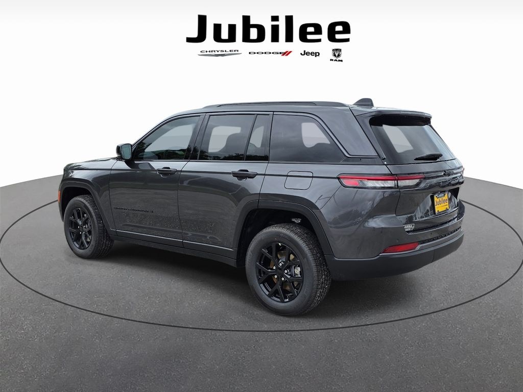 New 2026 Jeep Grand Cherokee LAREDO ALTITUDE 4X2 Sport Utility