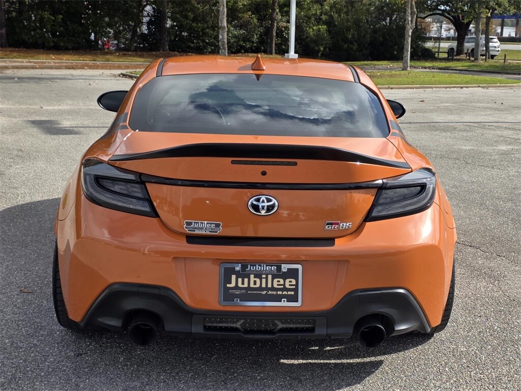 2023 Toyota GR86 Special Edition photo 3