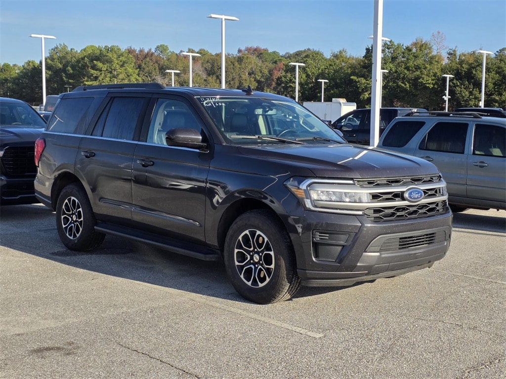 2024 Ford Expedition XLT's photo