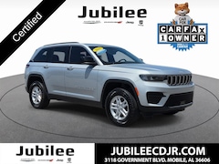 2025 Jeep Grand Cherokee Laredo SUV
