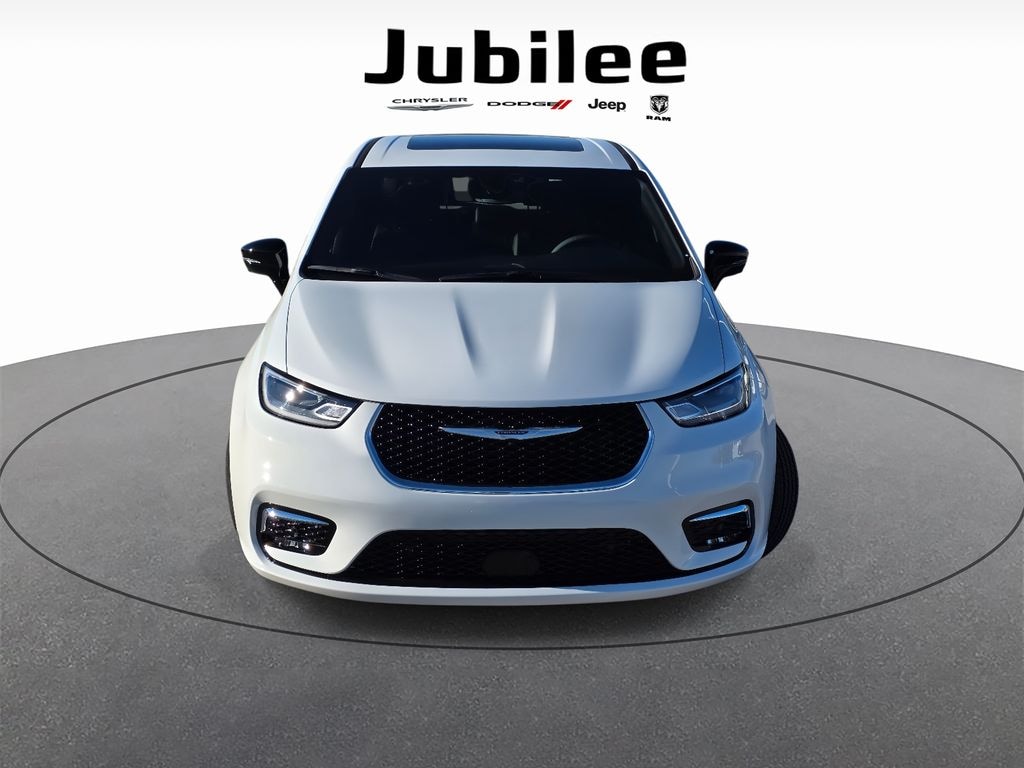 New 2026 Chrysler Pacifica SELECT Passenger Van