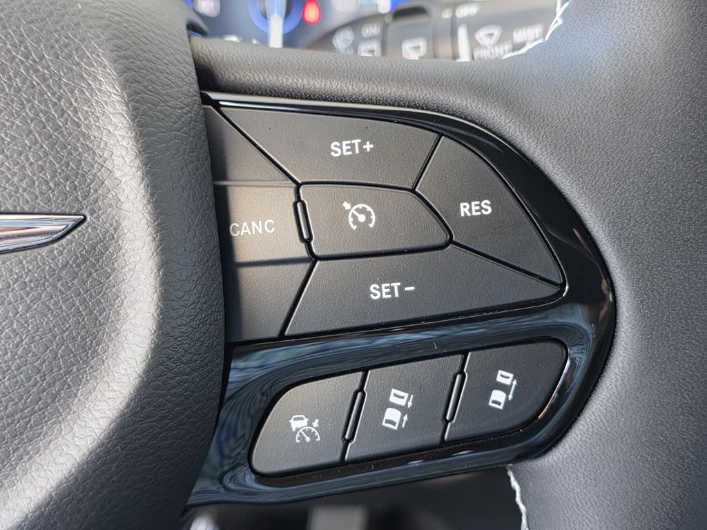 2026 Chrysler Pacifica Limited - Photo 38