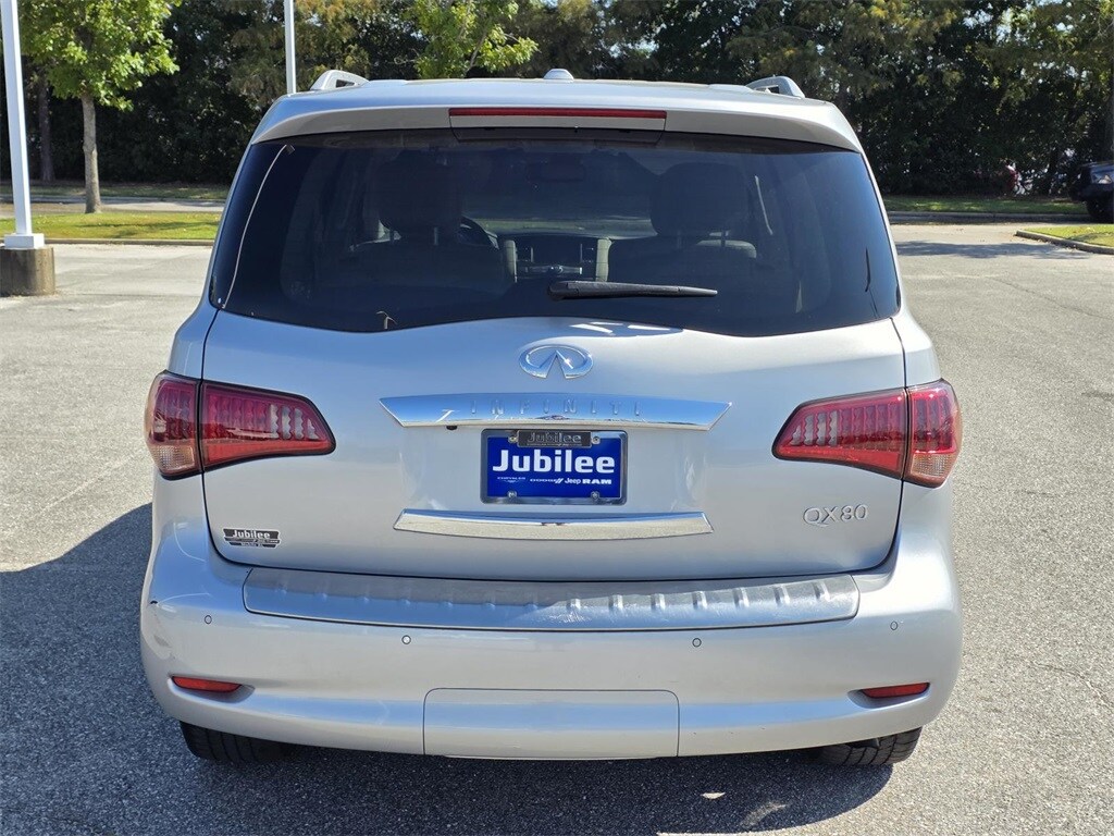 2017 Infiniti QX80 Base photo 2