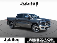 2026 Ram 1500 LARAMIE CREW CAB 4X4 5'7 BOX Pickup