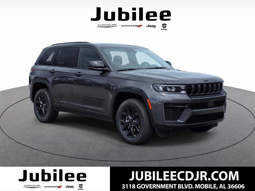 New 2026 Jeep Grand Cherokee LAREDO ALTITUDE 4X4 Sport Utility
