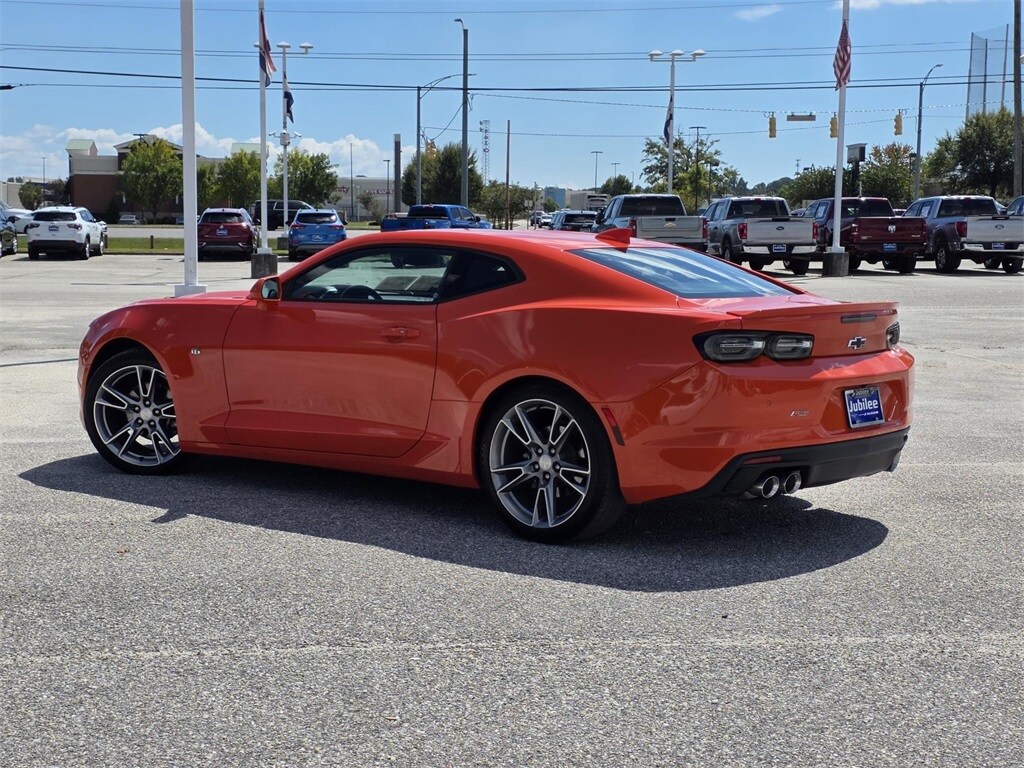 2019 Chevrolet Camaro 2LT 3LT photo 4