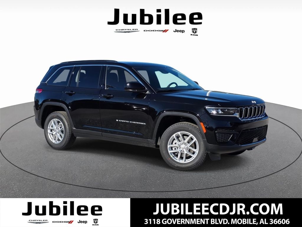 New 2025 Jeep Grand Cherokee LAREDO X 4X2 Sport Utility