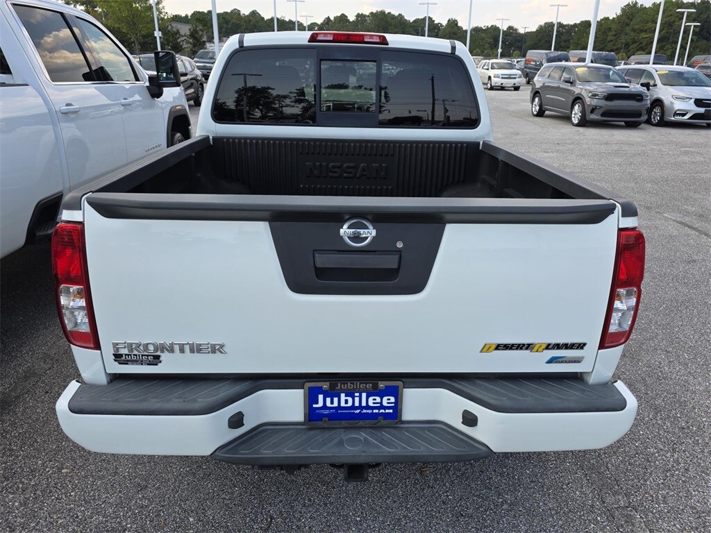2018 Nissan Frontier Desert Runner photo 3
